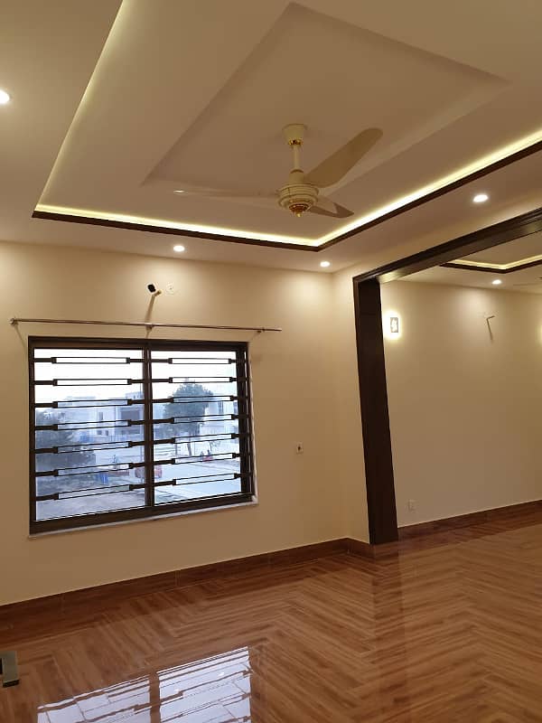 BRAND NEW LUXURY 1 KANAL HOUSE FOR RENT IN BAHRIA TOWN LAHORE 13