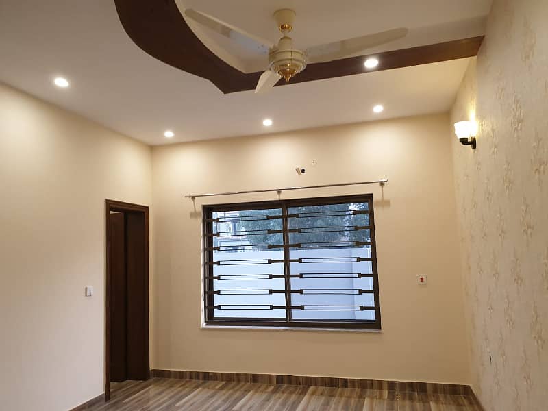 BRAND NEW LUXURY 1 KANAL HOUSE FOR RENT IN BAHRIA TOWN LAHORE 18