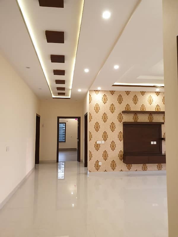 BRAND NEW LUXURY 1 KANAL HOUSE FOR RENT IN BAHRIA TOWN LAHORE 42