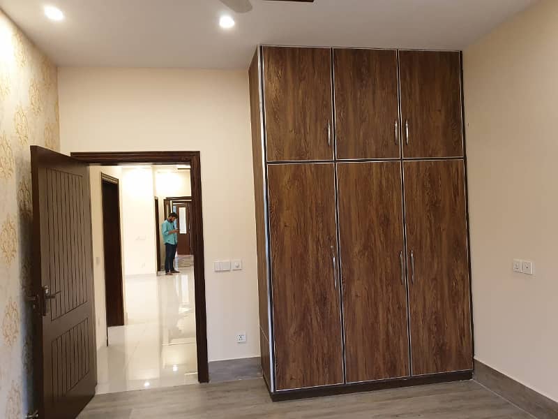 BRAND NEW LUXURY 1 KANAL HOUSE FOR RENT IN BAHRIA TOWN LAHORE 46