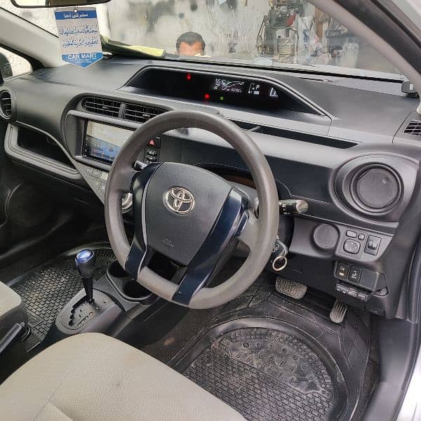 Toyota aqua L grade  2015 model 2019 import 5