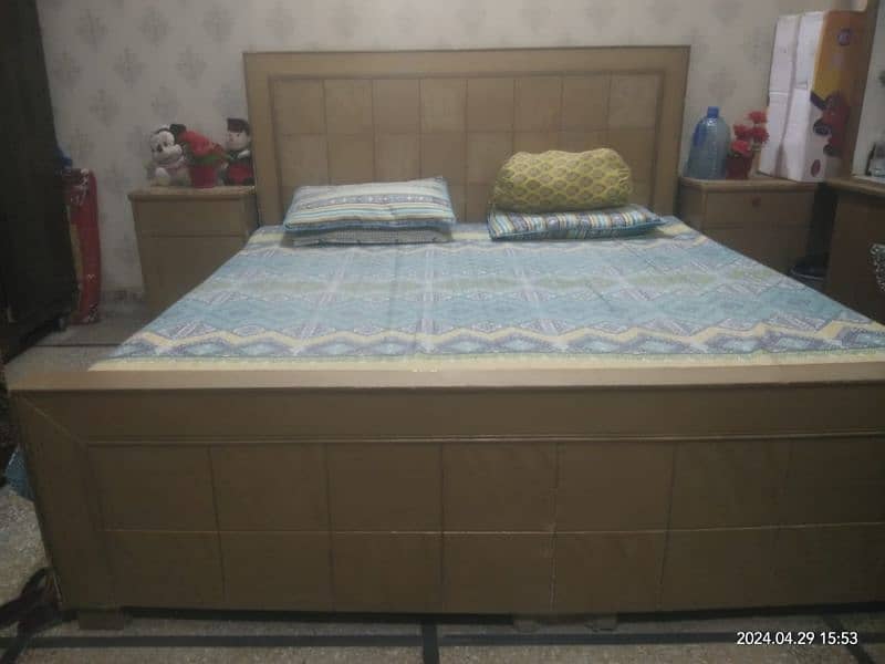03098402902 king size bed, side tables, dressing, showcase 0