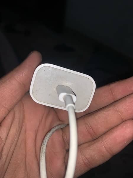iphone ginuene charger 1