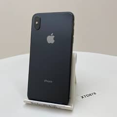iPhone xs 64 lush condition like new