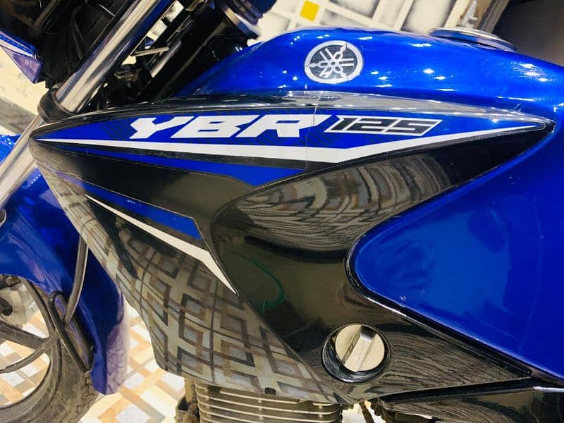 Yamaha ybr 125 2021 model 6