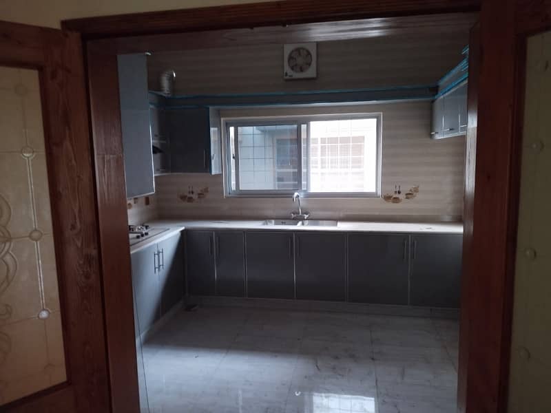 2250 Square Feet Upper Portion For Rent Is Available In Bahria Orchard Phase 1 - Central 12