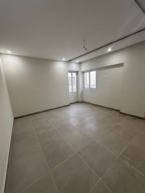 Lavish 3 Bedrooms Penthouse Available For Sale In Capital Residencia 9