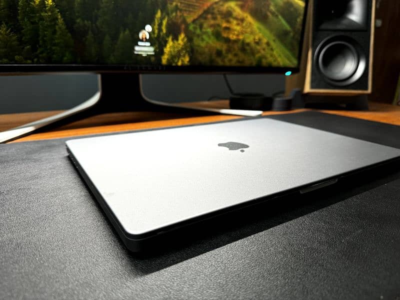 MacBook pro 16 M1 Max 2