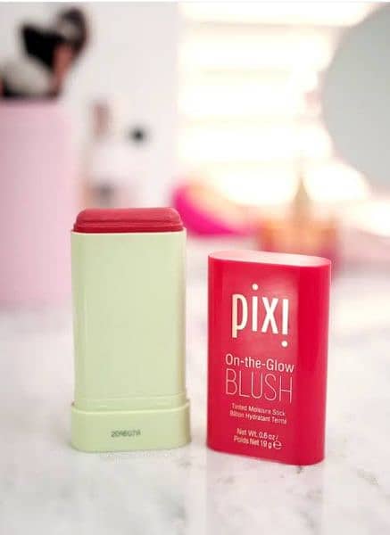 Pixi on the glow cream blush 1