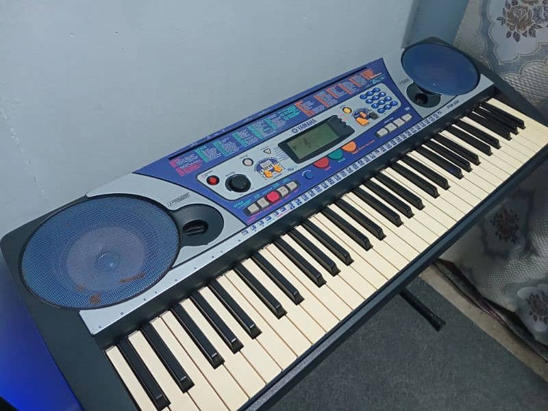 Yamaha PSR-260 Keyboard Piano 0