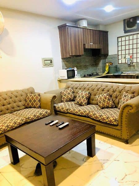 E-11 Save sequre Daily basis 1bed Flat fully furnished available rent 6
