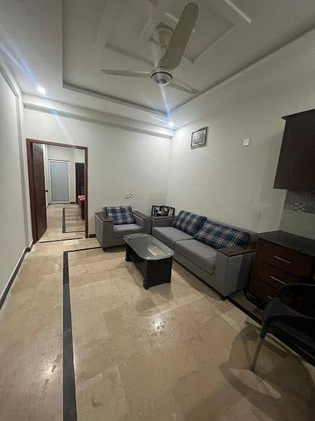 Daily basis studio fully furnished available for rent in E-11 Near kFC 15