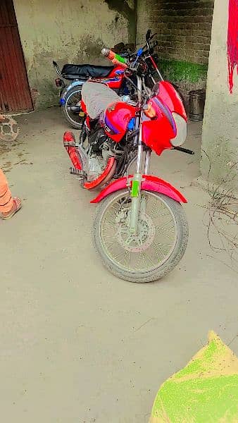 honda delux 125 total orignal engin be awaz 10by10 sat condition 4