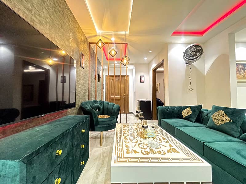 1 Bedroom VIP Full furnish flat per day available in Bahria town Lahore 3