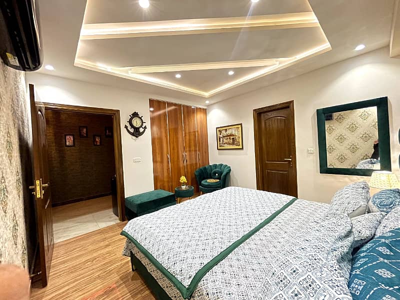 1 Bedroom VIP Full furnish flat per day available in Bahria town Lahore 22