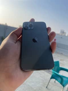 iphone 11 pro factory unlock all okay 2 month e sim working