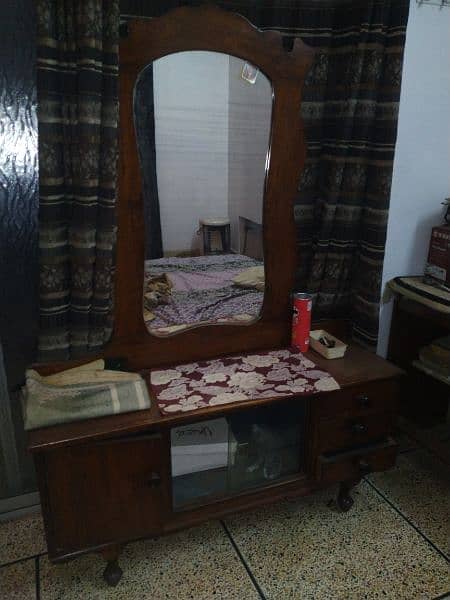 computer table and dressing table 1