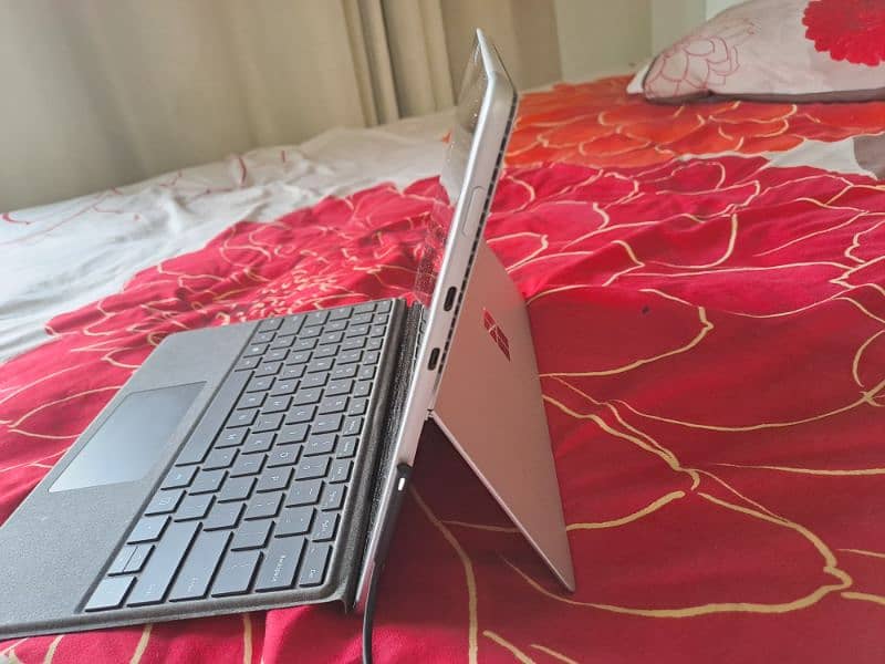 Microsoft Surface pro 8 for sale in new condition 4