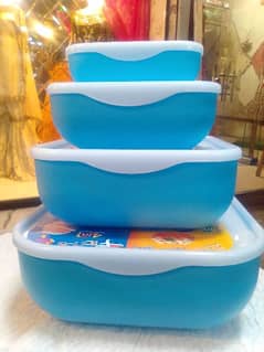 Beautiful 4 in 1 bowl set / Food container