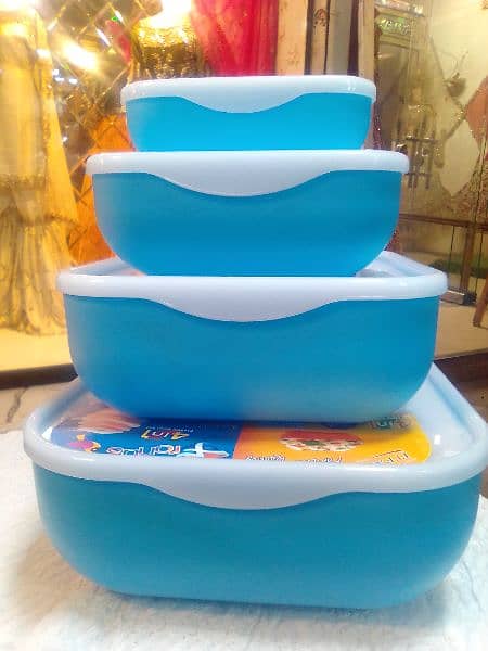Beautiful 4 in 1 bowl set / Food container 0