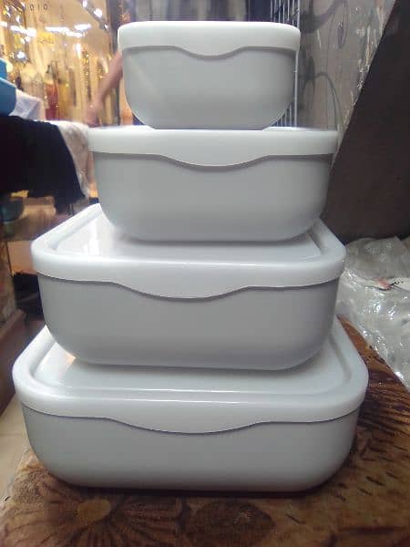 Beautiful 4 in 1 bowl set / Food container 3