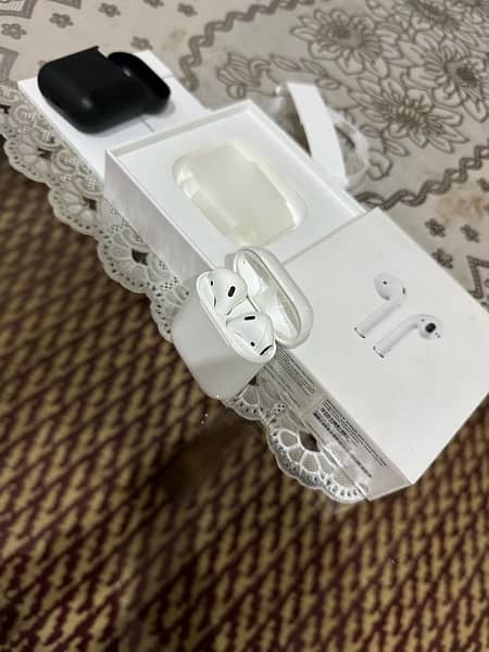 airpods 2nd gen like new 1