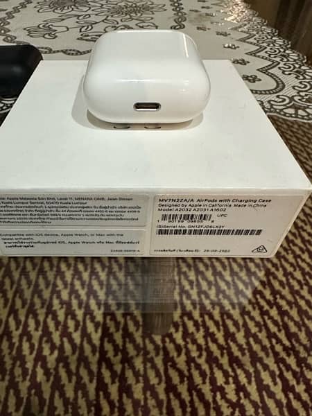airpods 2nd gen like new 3