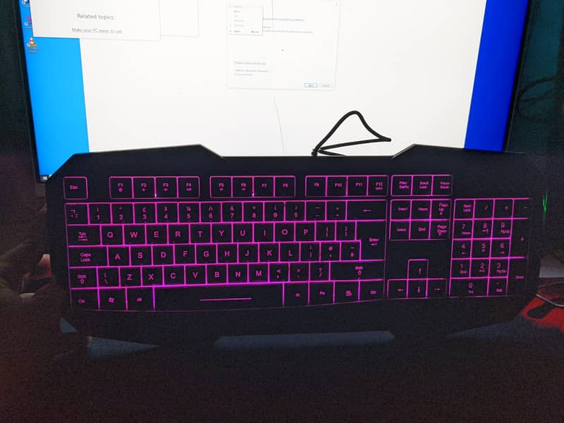 Aula LED Backlight Wired Gaming Keyboard 4