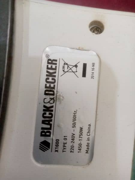 Black & Dockers 220 -240 volt, made in china iron sale urgently 4