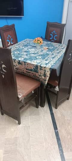Dinning Table 0