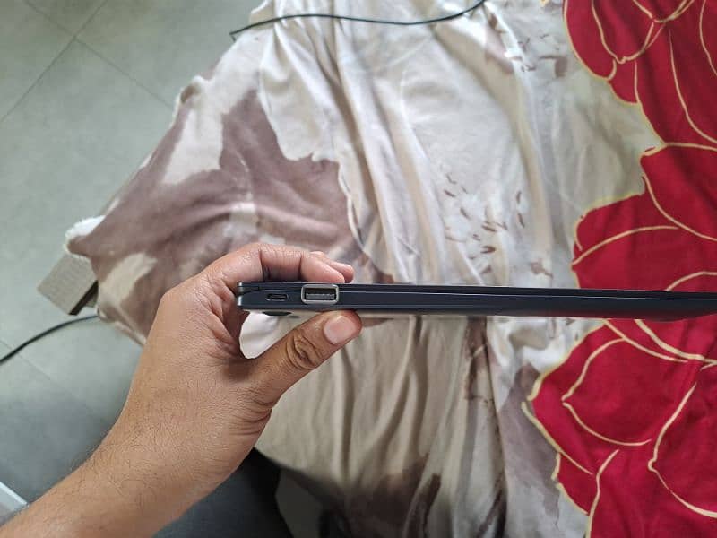 Samsung Galaxy book 360 for sale in new condition 4