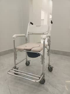 Commode Chair for patients/Pregnant Ladies/Old