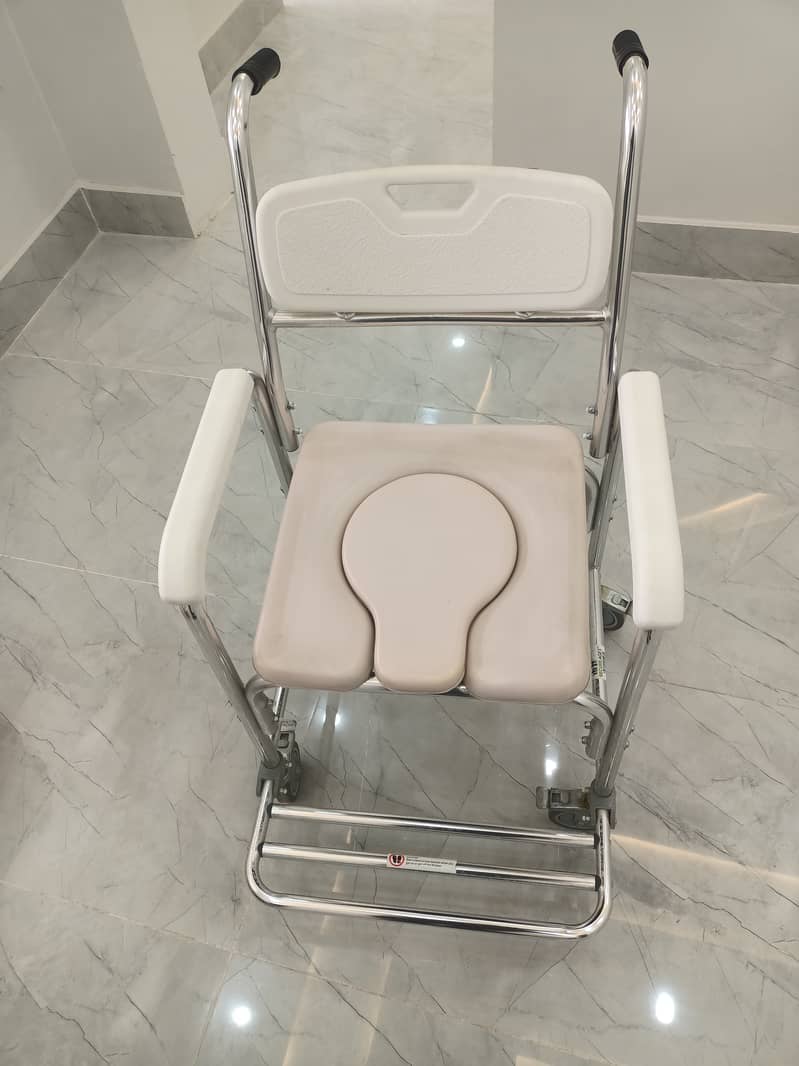 Commode Chair for patients/Pregnant Ladies/Old 6