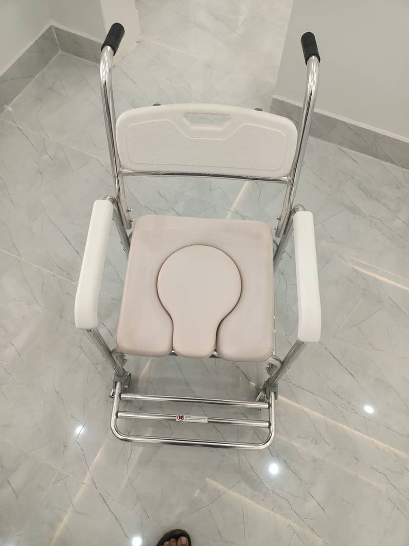 Commode Chair for patients/Pregnant Ladies/Old 7
