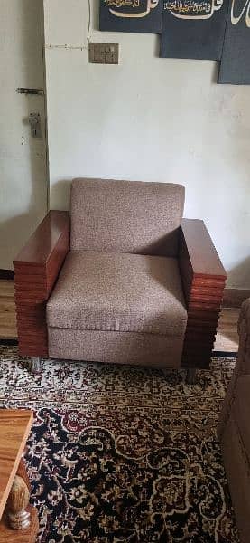 2 sets of 5 Seater Sofa Excellent Condition 2