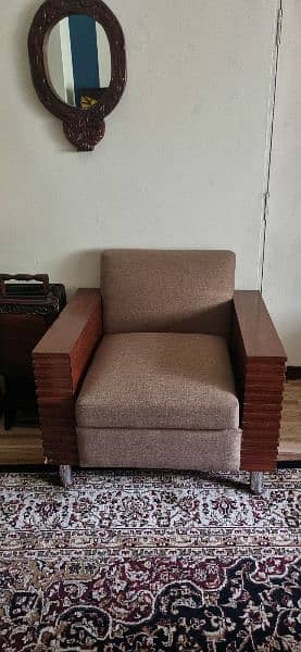 2 sets of 5 Seater Sofa Excellent Condition 3