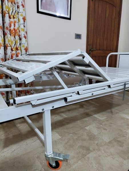 Quality Hospital Bed with Mattress: Ready for Immediate Use 5