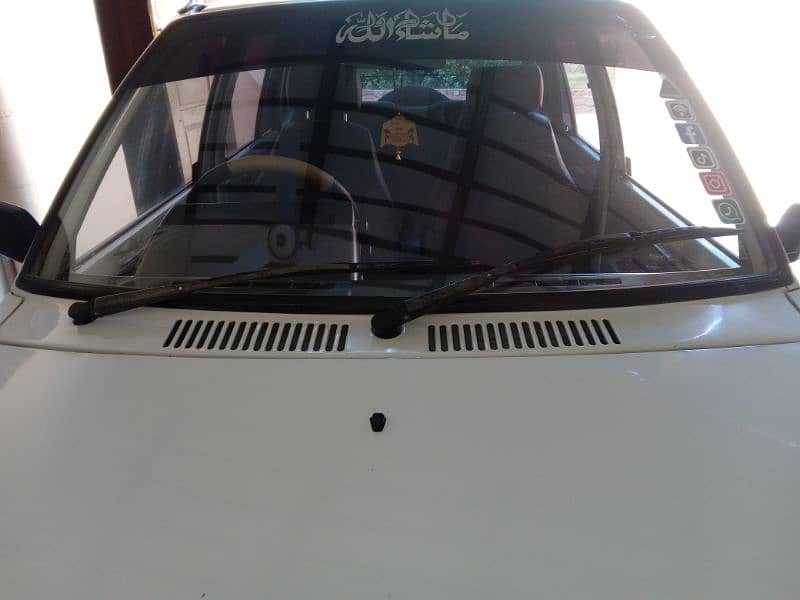 mehran avaliable for sale in good condition with cheap prices. 3