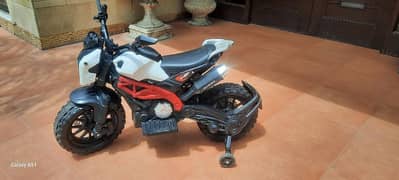 Chargeable kids motorbike
