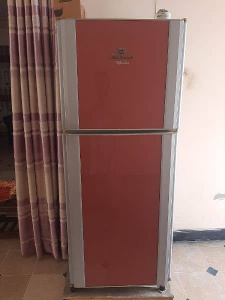 Big refrigerator in good condition 3