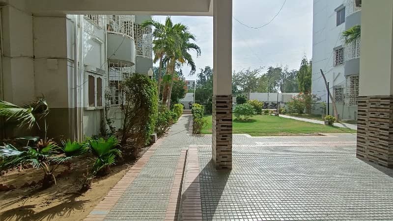 3 Bed DD Flat Available For Sale In Gulistan E Jauhar 3
