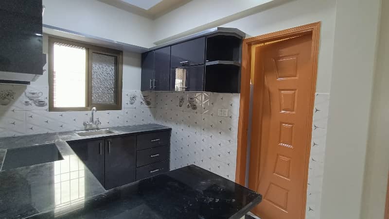 3 Bed DD Flat Available For Sale In Gulistan E Jauhar 13
