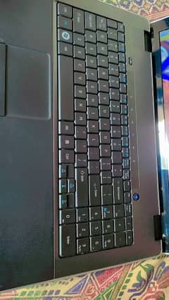Corei3 2nd generation 4gb ram 320gb hard full lush laptop