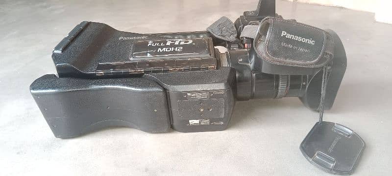 MDH2 Video Camera Rs35000 2