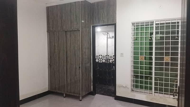 5 marla lower portion available for rent in shadaab garden main ferozpur road Lahore lahore 7