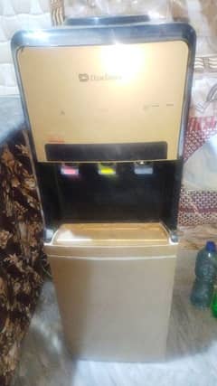 DAWLANCE WATER DISPENSER