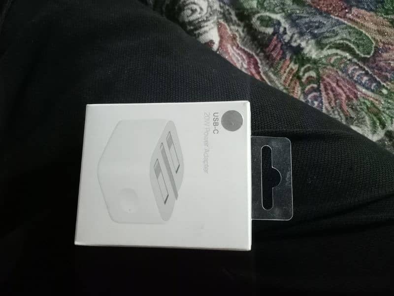 iPhone 3 pin adapter and original cable type c box wali 5