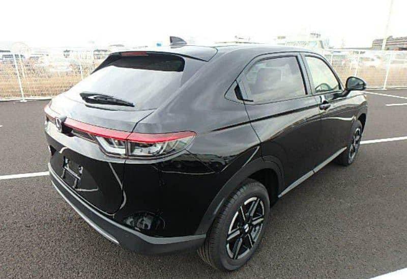 This Car is of Auction Grade S Honda Vezel G. 0