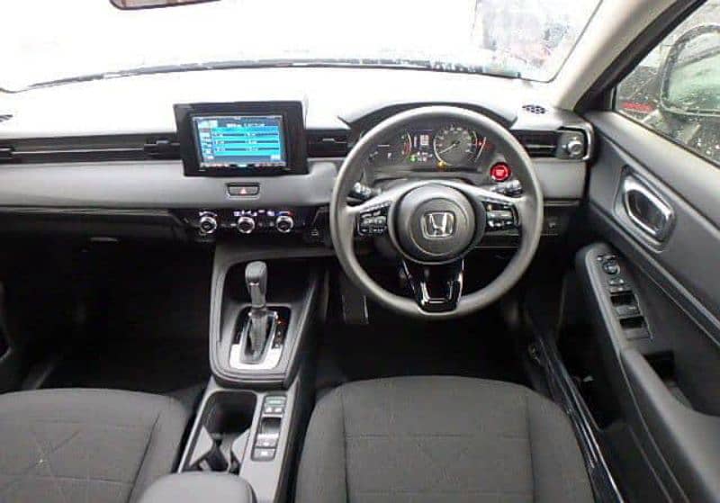 This Car is of Auction Grade S Honda Vezel G. 8