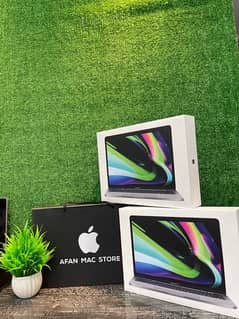 Macbook Pro 2020 M1  13”inch 8Gb Ram 512Gb Ssd 0